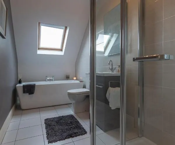 Vakantiehuis Delightful Just Steps From Town *