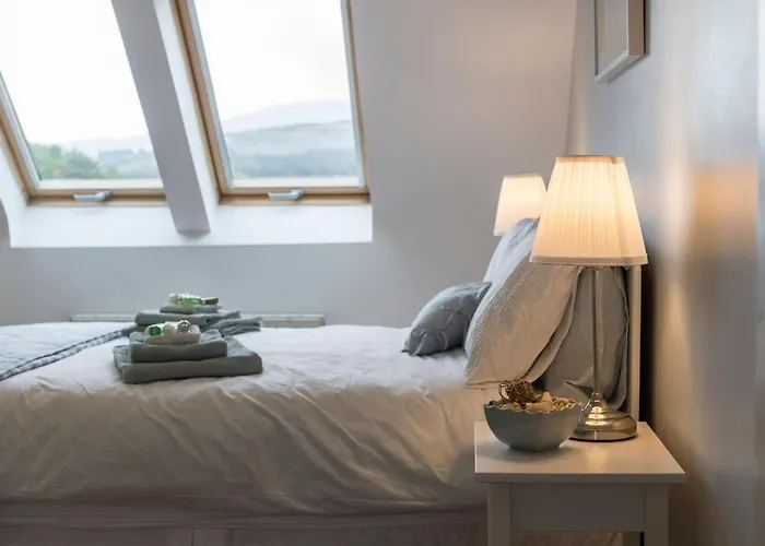 Delightful Just Steps From Town Vakantiehuis *