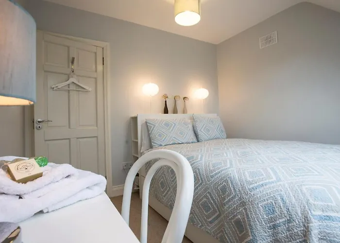 Delightful Just Steps From Town